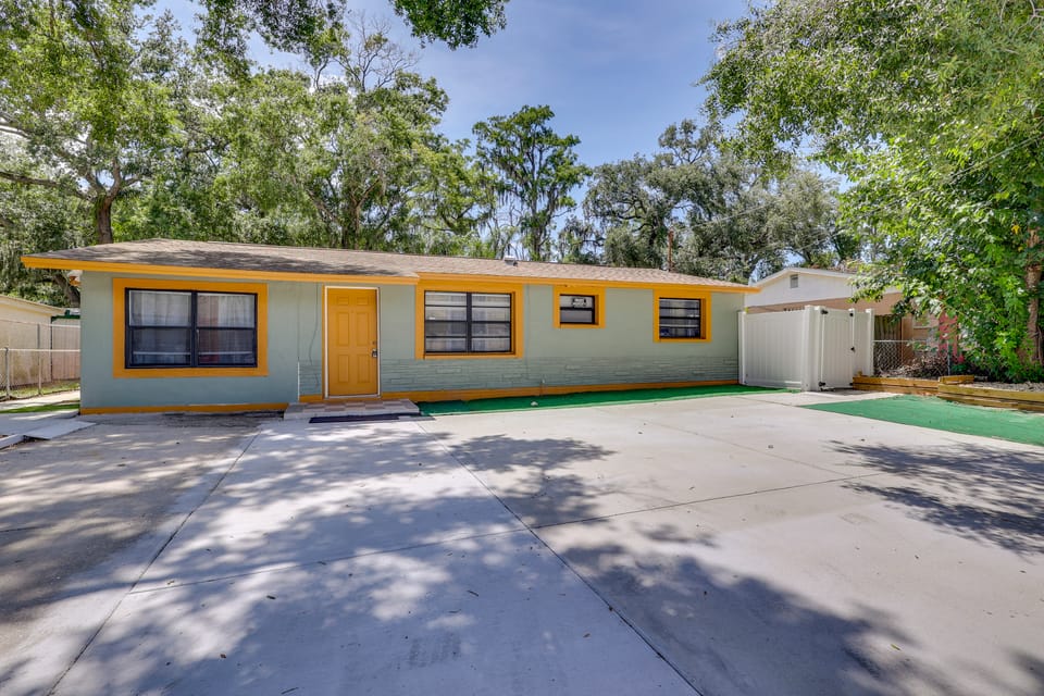 6 Mi to Dtwn Tampa! Cozy & Dog-Friendly Apartment Apartment in Tampa