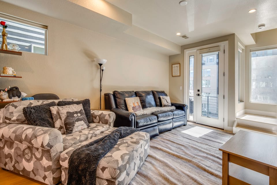 Walk to Mile High Stadium: Denver Home w/ Deck Apartment in Denver