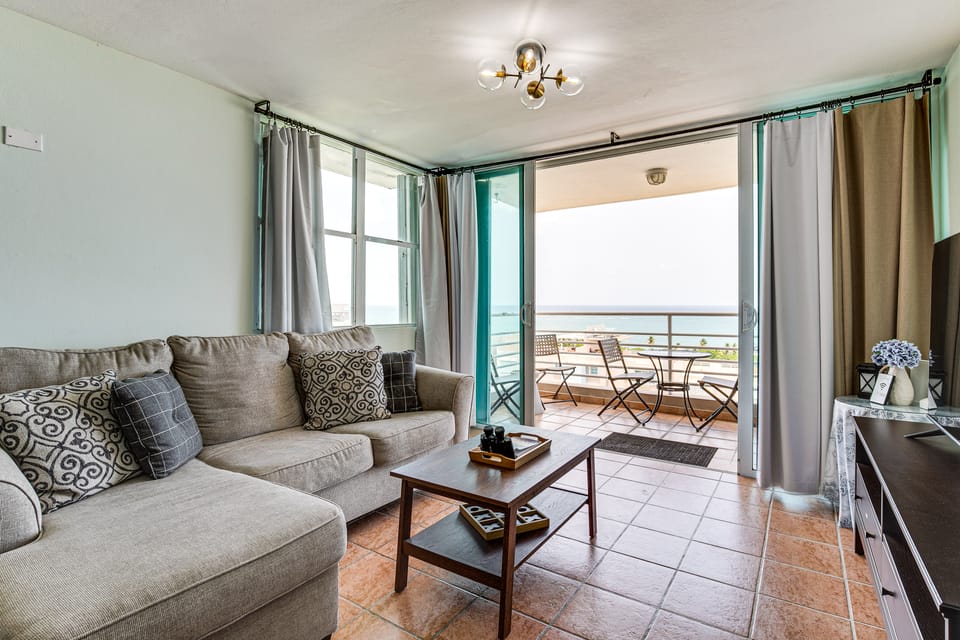 Walk to the Beach! Quiet Resort Retreat in Maunabo Apartment in Puerto Rico