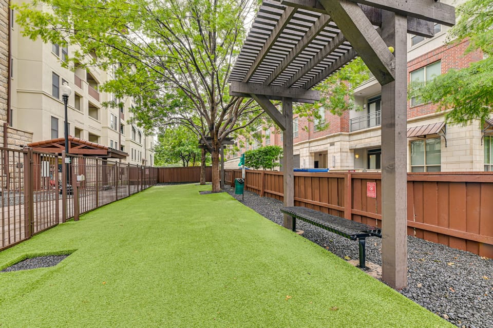 Pet-Friendly Condo w/ Community Perks in Dallas! Apartment in Dallas