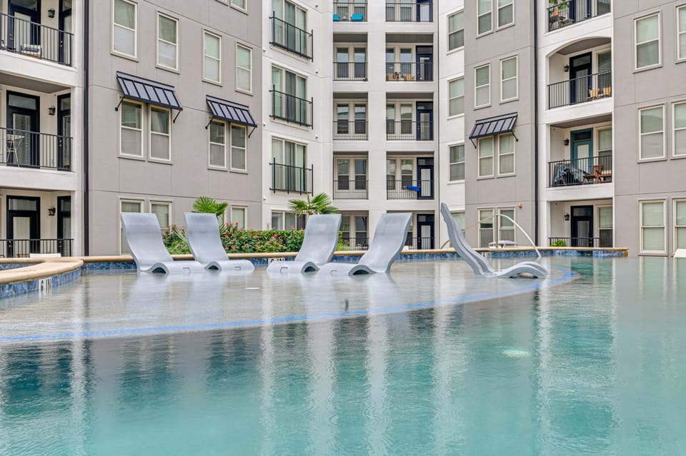 Pet-Friendly Condo w/ Community Perks in Dallas! Apartment in Dallas