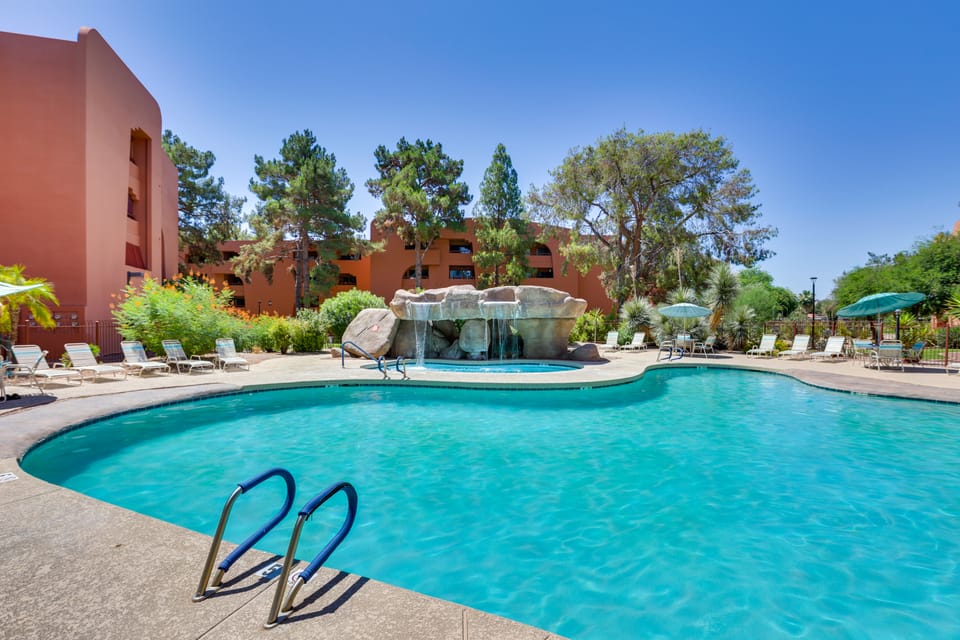 Community Perks! Phoenix Haven w/ Private Balcony Apartment in Phoenix