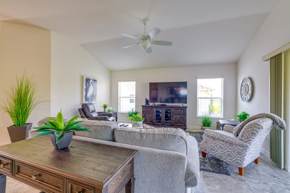 Fun & Sun in The Villages: 2BR Home w/ Lanai House in The Villages