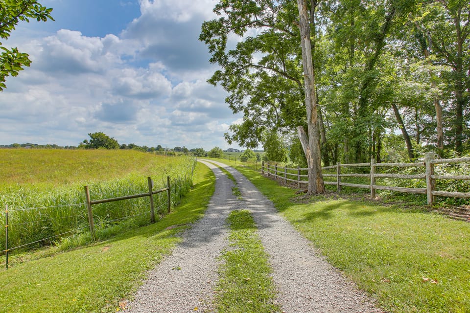 Peaceful Cabin Between Nashville & Bowling Green! House in Tennessee