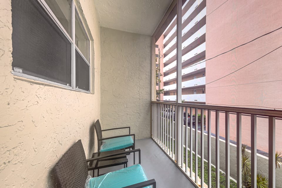 Sand, Sun & Pool Fun! Extended Pompano Beach Base Apartment in Pompano Beach