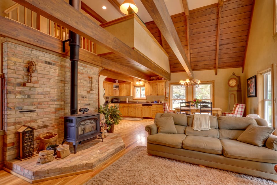 Midway Cabin Near Zermatt Resort & Soldier Hollow House in Midway