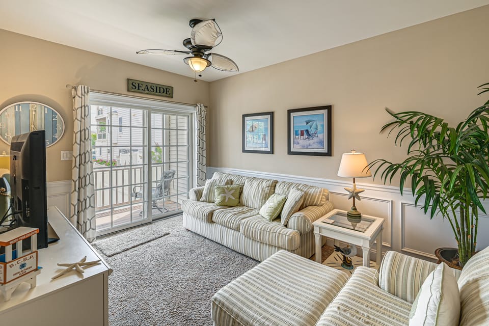 Walk to Brigantine Beach! Family Townhome w/ Views Apartment in Brigantine