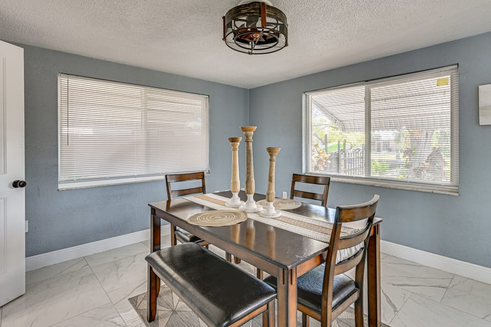 Canalfront Hudson Home w/ Hot Tub: 3 Mi to Beaches House in Hudson