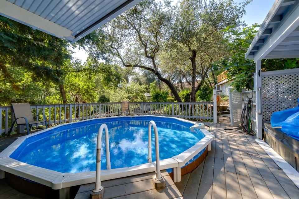 Creekside Hideaway in Auburn! 4BR Home w/ Pool House in Sierra Nevada