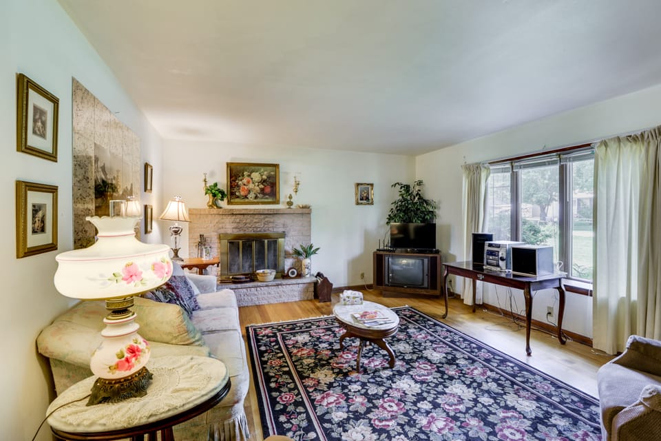 Fort Atkinson Ranch Home Near Rock River House in Wisconsin