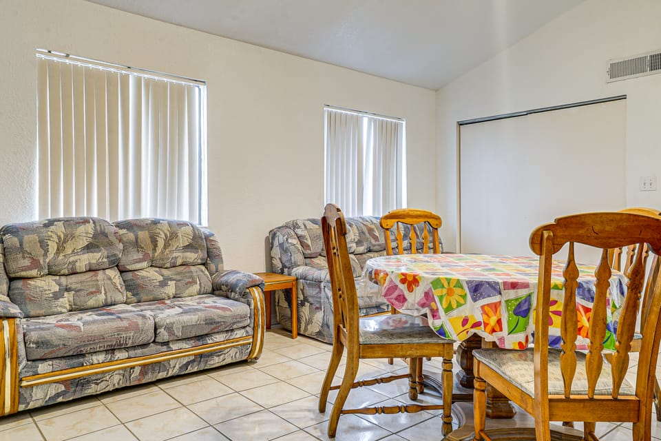 Great for Couples & Duos: Suite Outside El Paso Apartment in El Paso