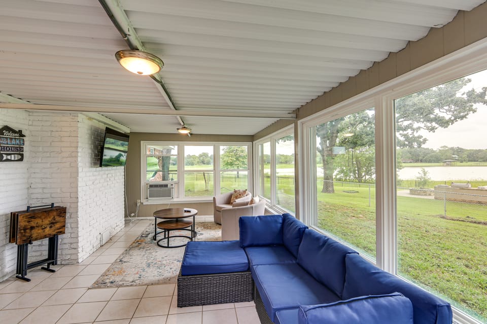Cedar Creek Lake 'Amarianna Cove' Paradise! House in Gun Barrel City