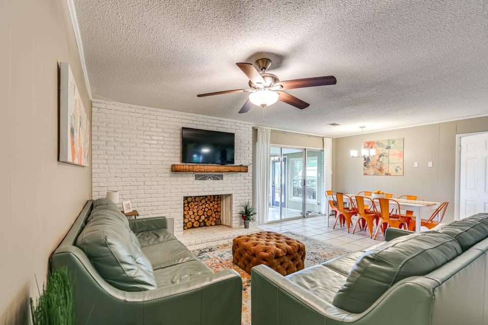 Cedar Creek Lake 'Amarianna Cove' Paradise! House in Gun Barrel City