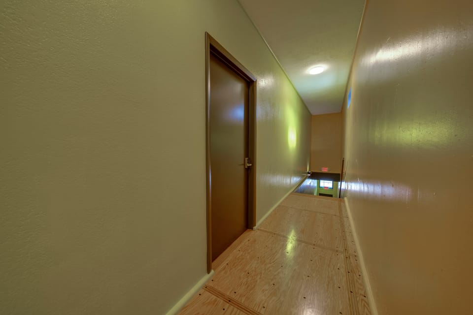 2 Vintage-Style Loft Apts: Walk to Dtwn Sedalia Apartment in Ozark Mountains