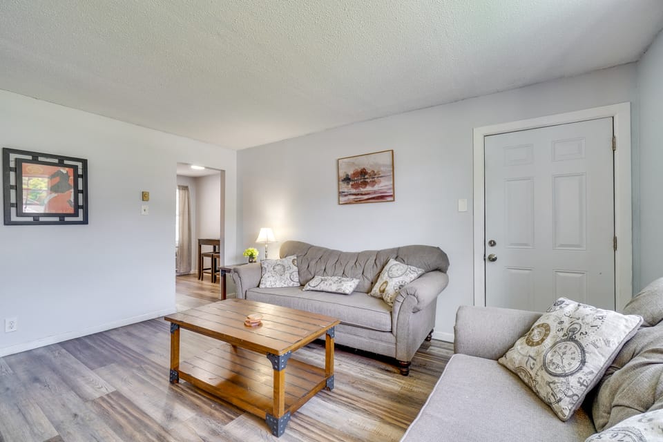 6 Mi to Dtwn & UT! Quaint Apartment in Knoxville Apartment in Knoxville