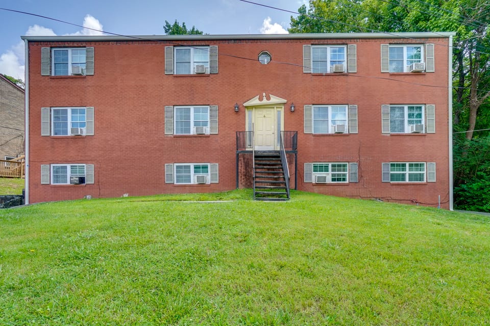 6 Mi to Downtown & UT! Convenient Knoxville Apt Apartment in Knoxville