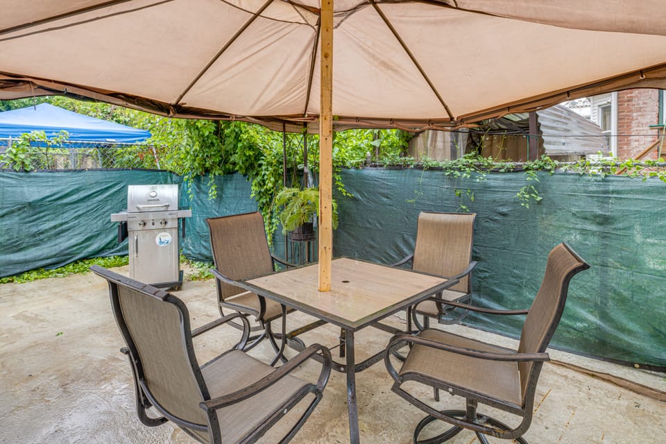 1 Mi to Broad St Subway! Walkable Philadelphia Gem Apartment in Philadelphia