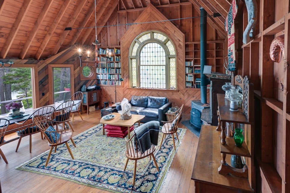 A True Escape: Island Sanctuary in Vinalhaven Cottage in North Haven