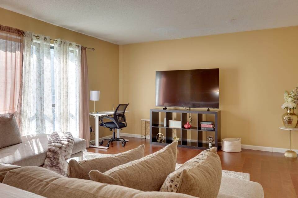 12 Mi to UAB: Birmingham Corner Hideaway w/ Deck House in Birmingham