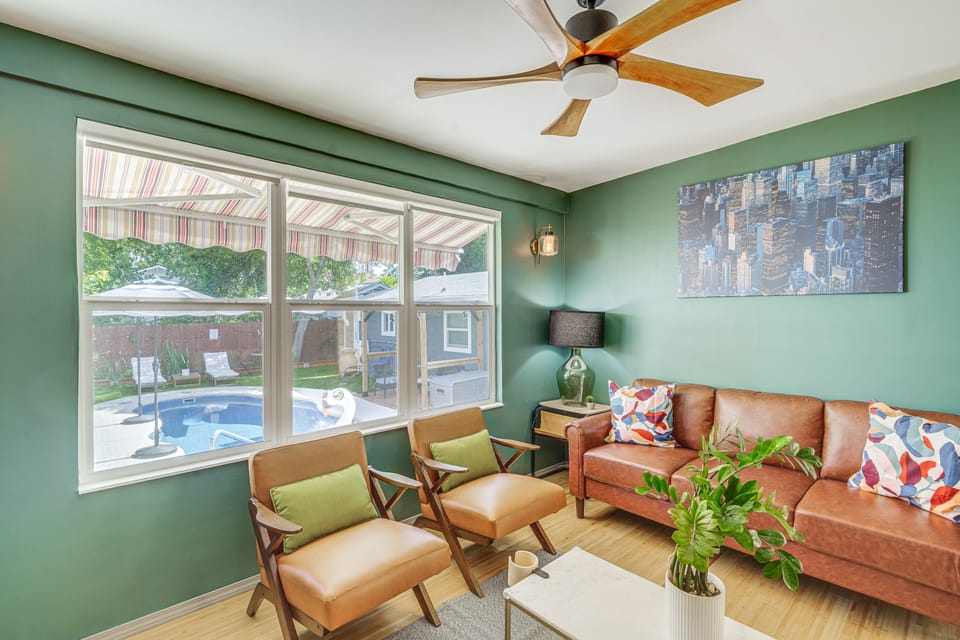 Pool & Patio Oasis! Chic San Antonio Retreat House in San Antonio