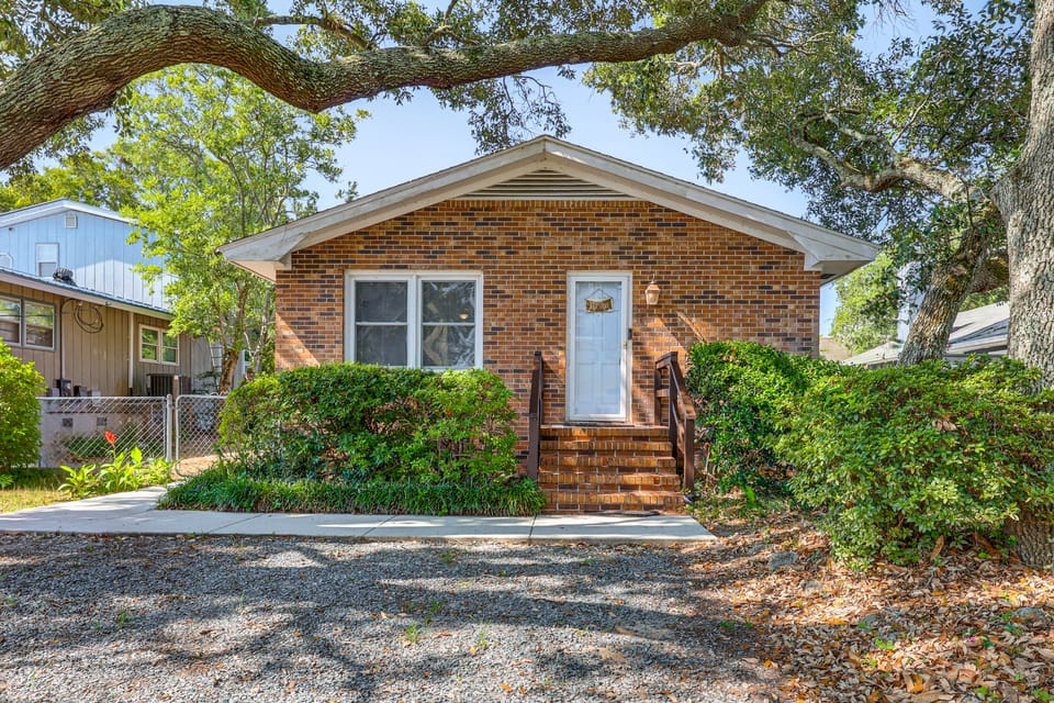 Steps to Ocean & Boardwalk! Carolina Beach Haven House in Carolina Beach