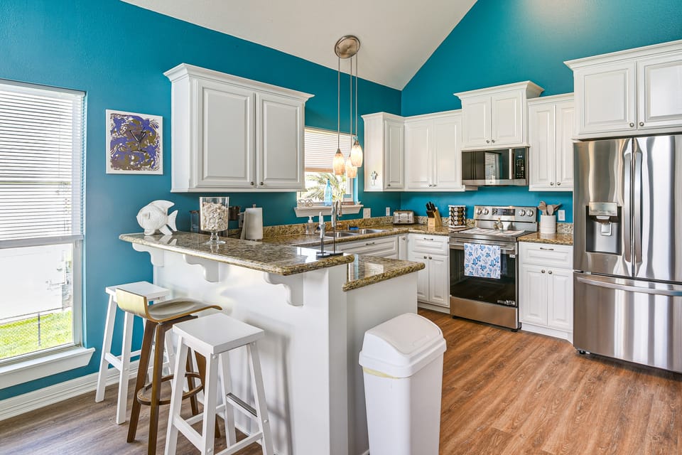 Walk to Ocean! Crystal Beach Gem w/ Decks & View! House in Bolivar Peninsula
