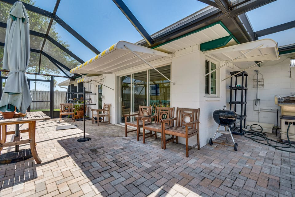 Walk to Peacock Beach! Home w/ Rocket Launch Views House in Cape Canaveral