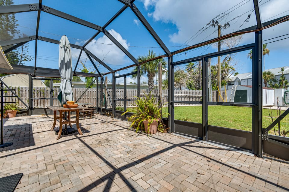 Walk to Peacock Beach! Home w/ Rocket Launch Views House in Cape Canaveral