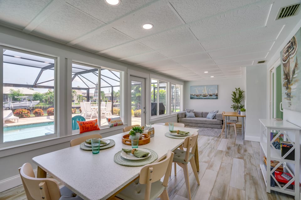 Canal-Front Home w/ Dock & Sunroom in Punta Gorda! House in Punta Gorda