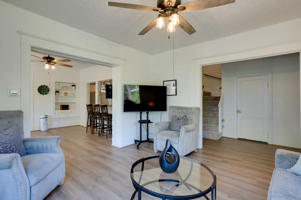 Easy Access to Dtwn! Seattle Group-Friendly Home House in Columbia City