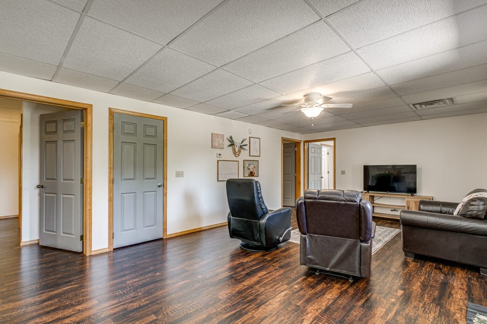 8 Mi to Nat'l Military Park: Rural Pea Ridge Base Apartment in Arkansas