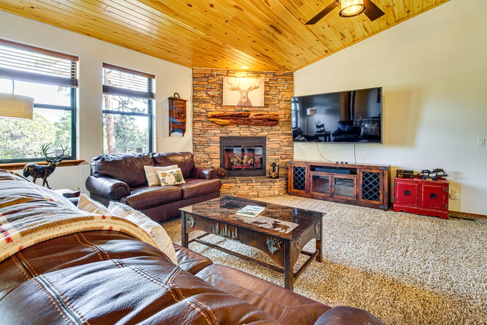 Torreon Family Retreat- 4BR Mountain Home House in Show Low