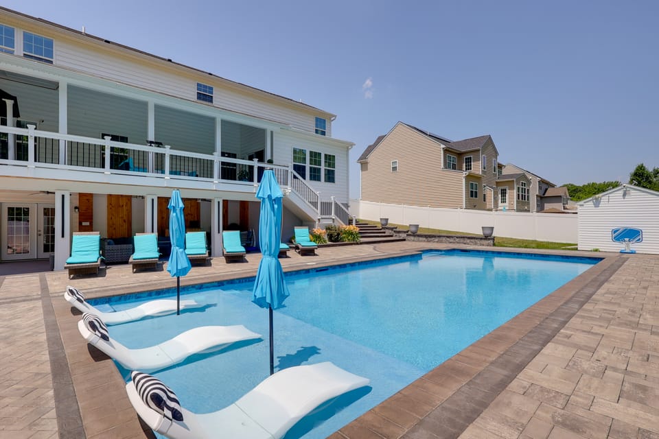 Walkout Studio in Townsend w/ Shared Pool Access Apartment in Delaware
