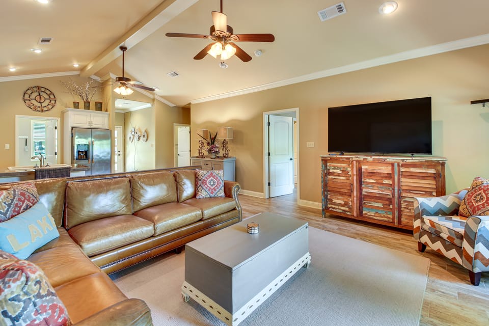 Lakefront Gem w/ Boat Dock! 6 Mi to Hot Springs NP House in Lake Ouachita