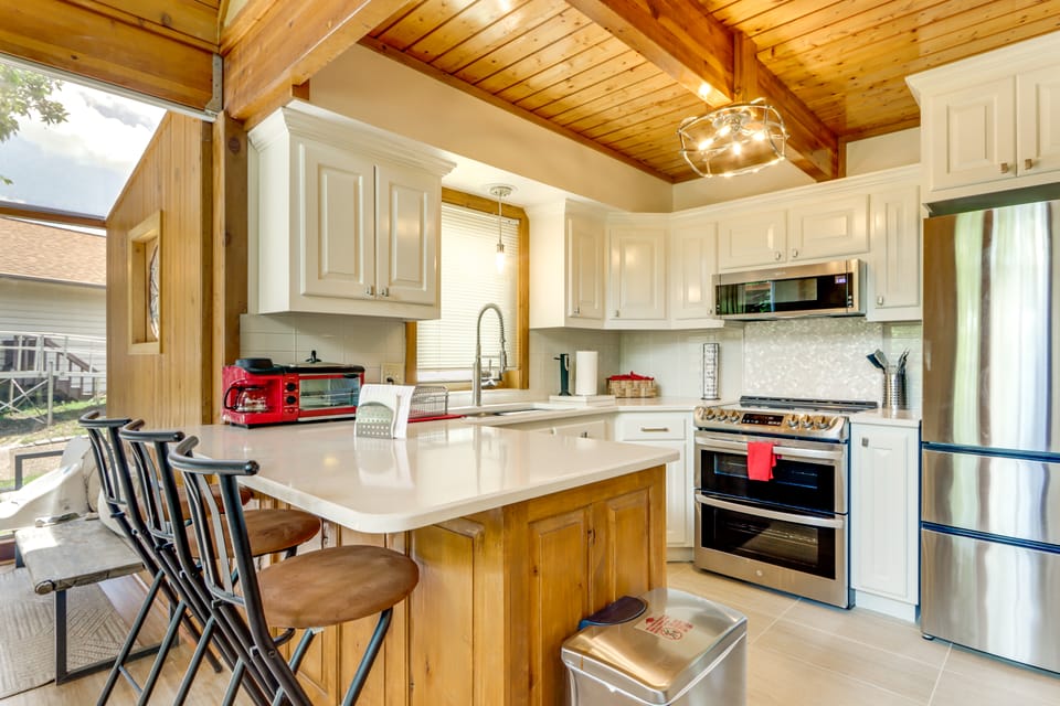 6 Mi to Eureka Springs! Home By Table Rock Lake Apartment in Table Rock Lake