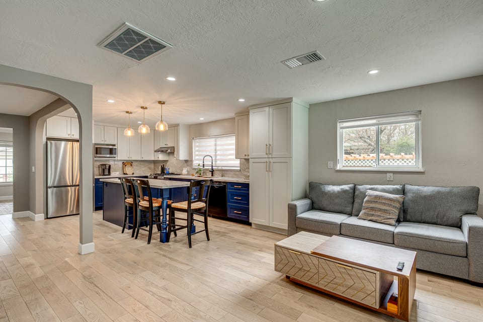Sacramento Family Escape w/ Yard & Greenhouse! House in Sacramento