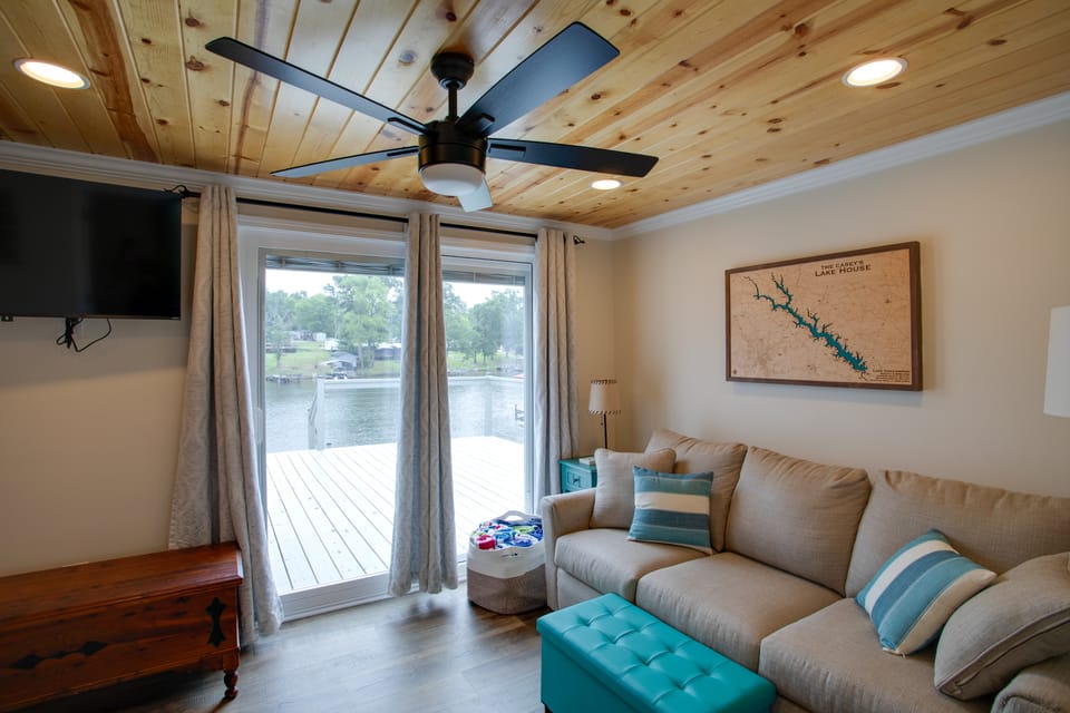 Boater’s Retreat on Lake Greenwood! 1 Mi to Marina House in Lake Greenwood