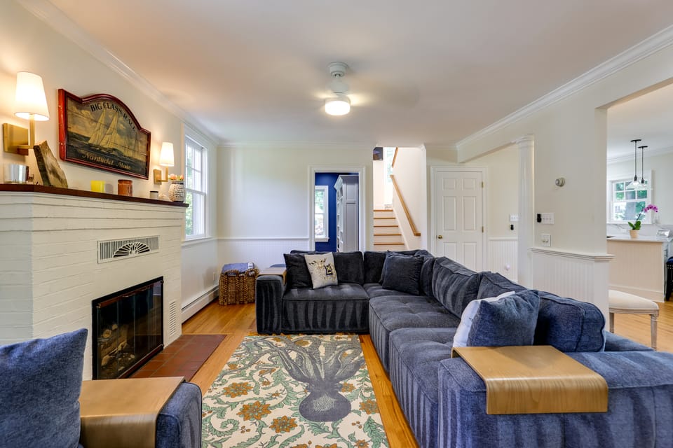 Waterfront Gem w/ Dock: 2 Mi to Dwtn Annapolis! House in Annapolis