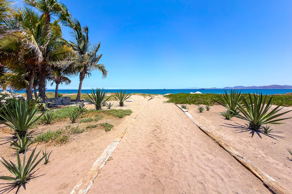 Paraiso del Mar Casita: Walk to Beach & Pool! Apartment in La Paz