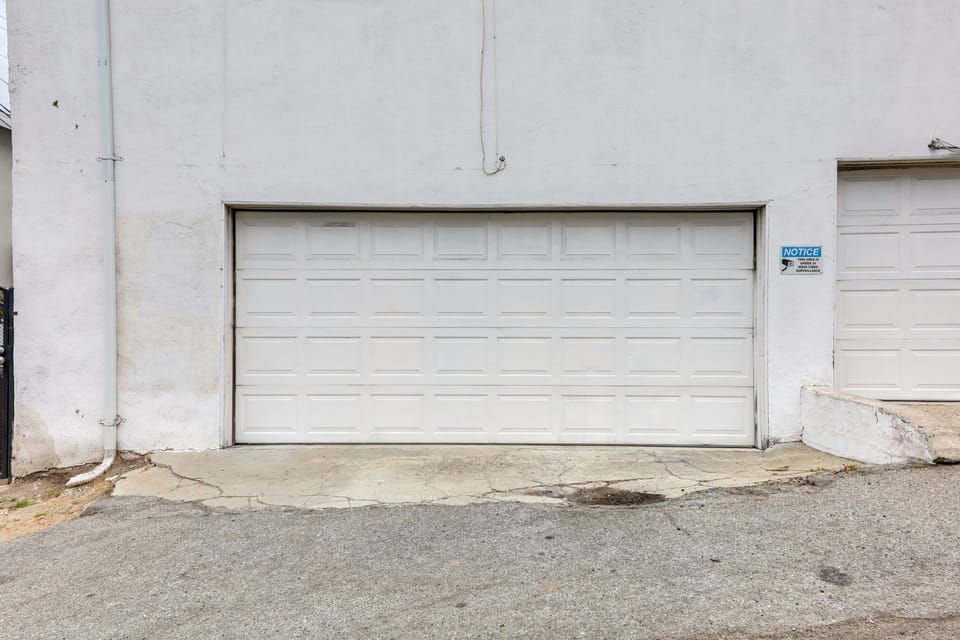 Walkable Neighborhood! Convenient Culver City Apt Apartment in Culver City