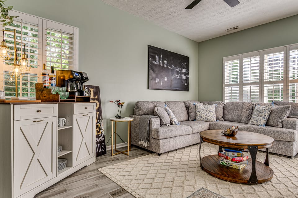 1 Mi to Eagle Creek Res: Family-Friendly Indy Home Apartment in Indianapolis