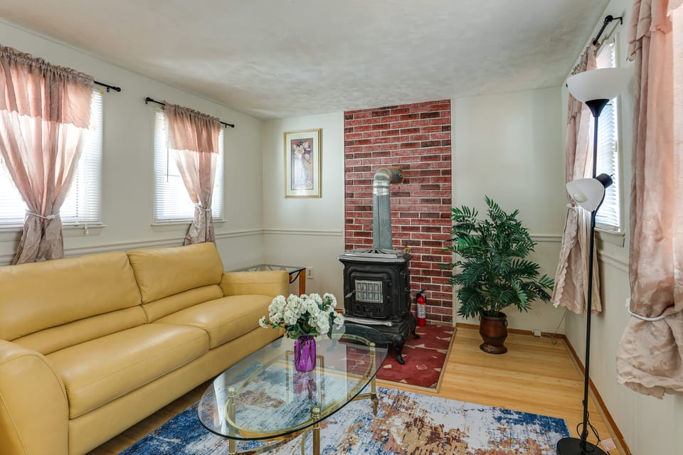 Great Location Extended-Stay Maryland Home House in Prince Georges County