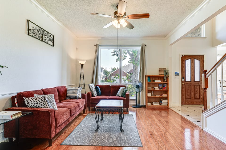 Arlington Home w/ Pool: Just Over 1 Mi to Stadium House in Arlington