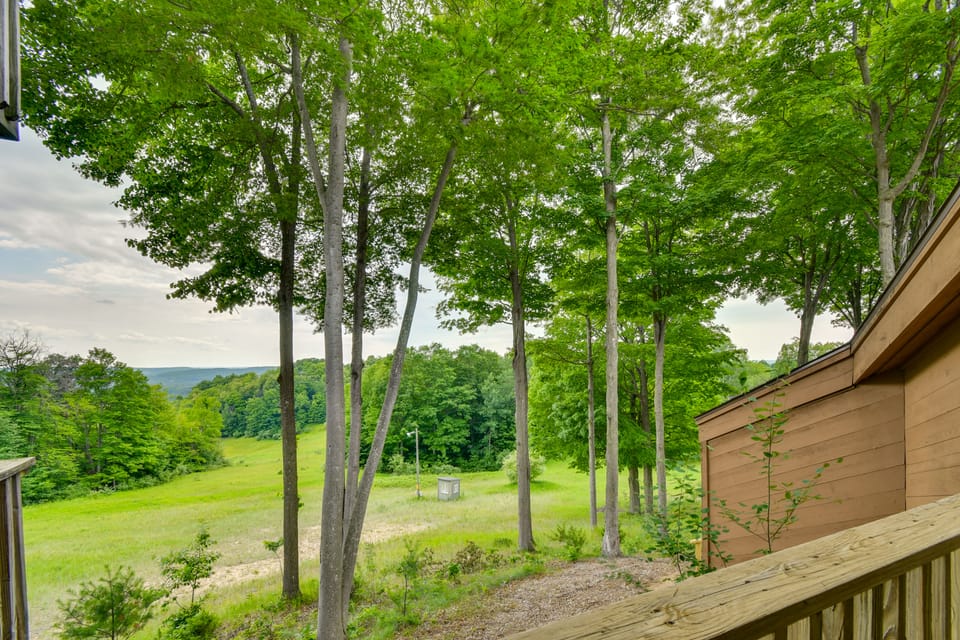 All-Season Fun! Shanty Creek Resort Condo Apartment in Michigan