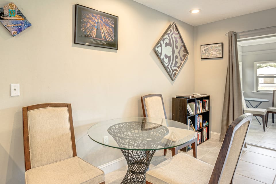 Near Golf Courses! Cozy Family Home in Englewood House in Florida