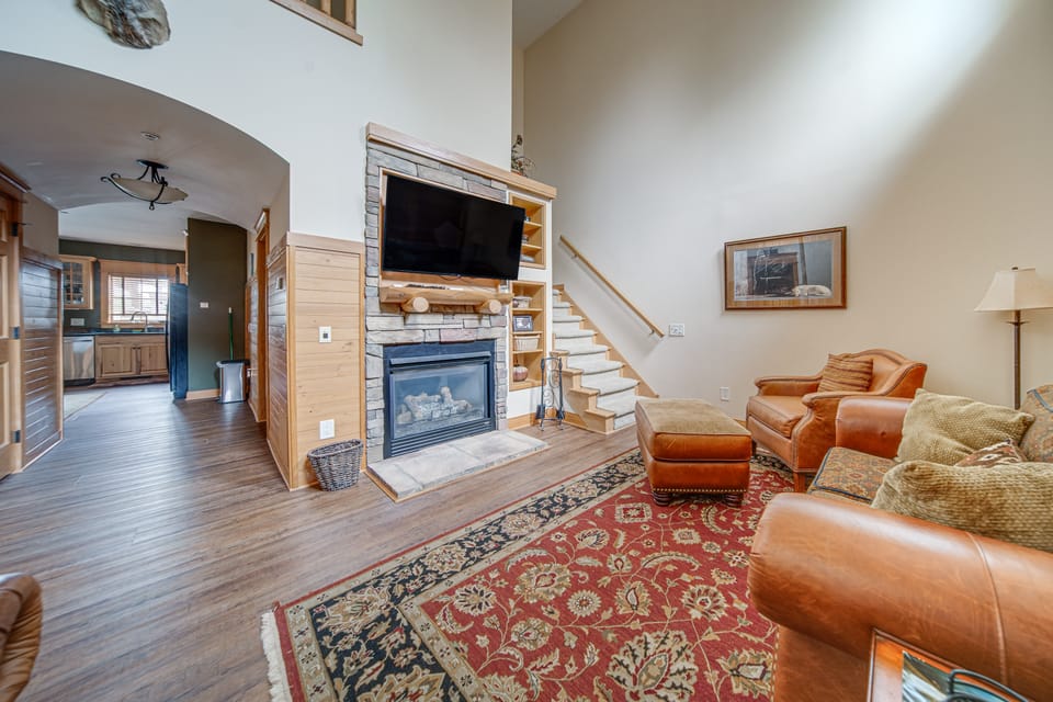 Walk to Conneaut Lake Park Resort! Quiet Home Apartment in Lake Erie