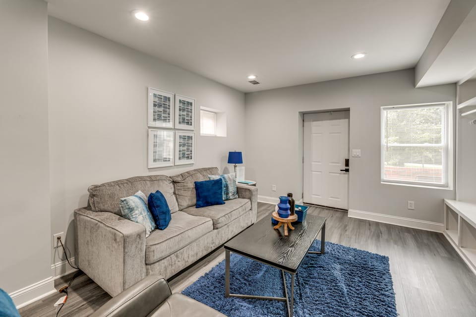 7 Mi to Downtown Nashville! Updated Apt w/ Patio Apartment in Nashville