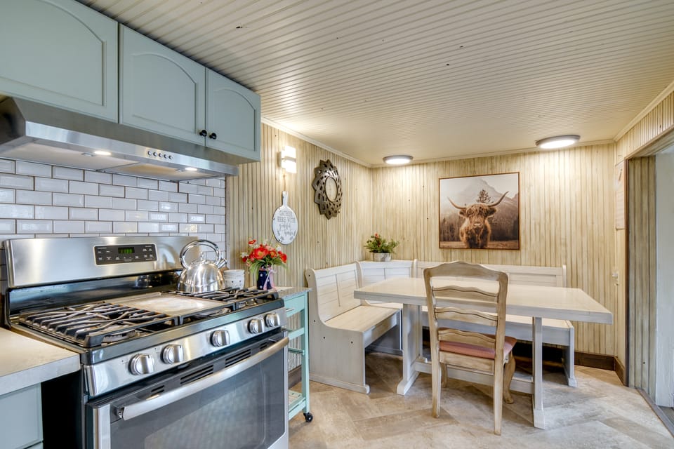 Hike, Hunt & Fish! Family Cabin in Sevier County House in Utah