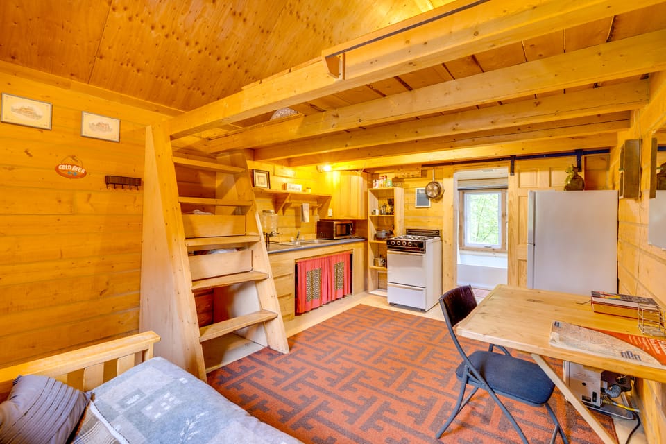 Cozy Cabin in Talkeetna: Day Trip to Denali! Apartment in Talkeetna