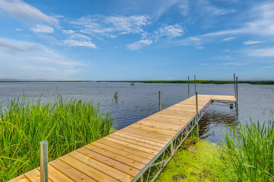 Bayfront Home! Dock, Deck, Hot Tub, & Fire Pit House in Wisconsin